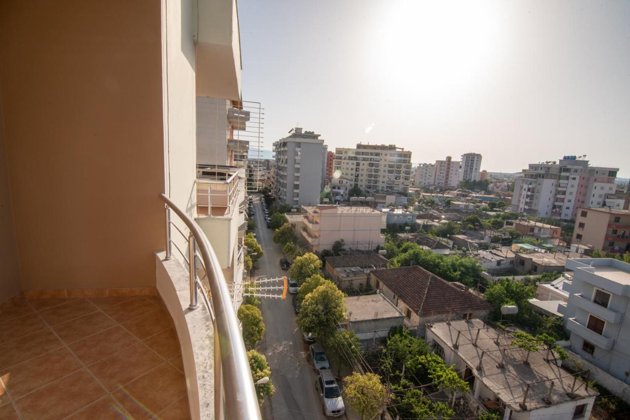 Ami Apartament Vlorë Екстериор снимка